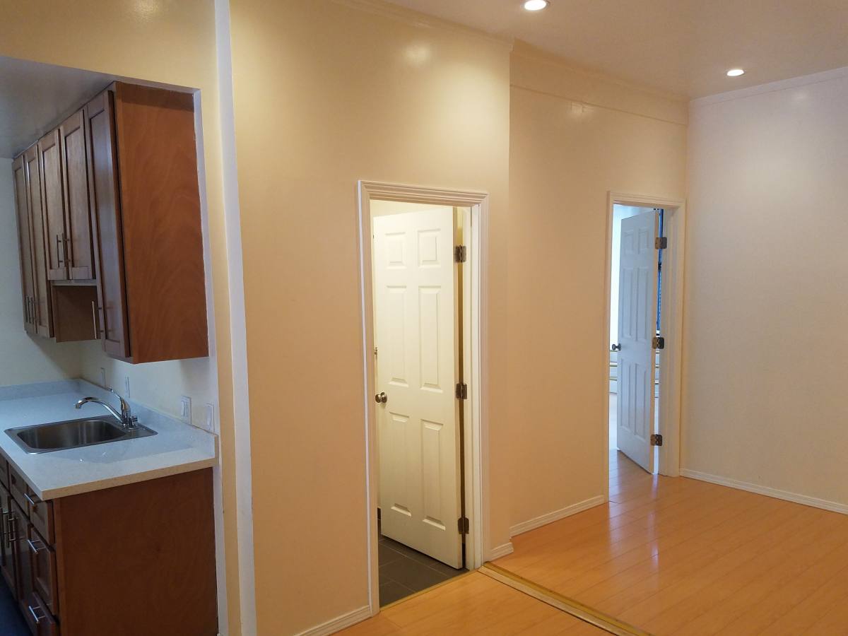 Apartment for rent at 1542 Baker St, San Francisco, CA 94115