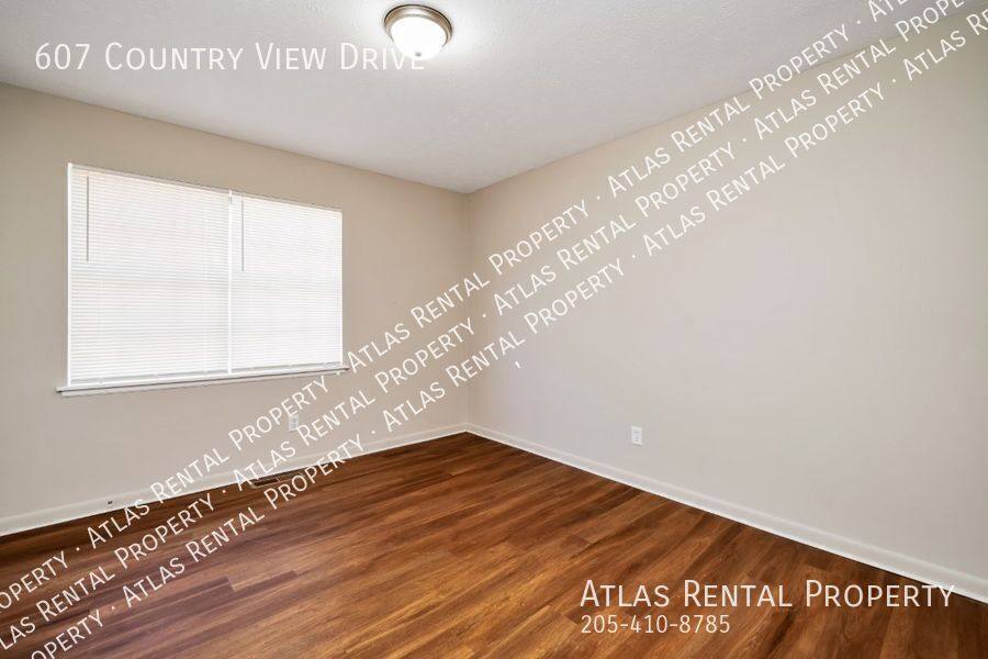 House for rent at 607 Country View Dr, Birmingham, AL 35215