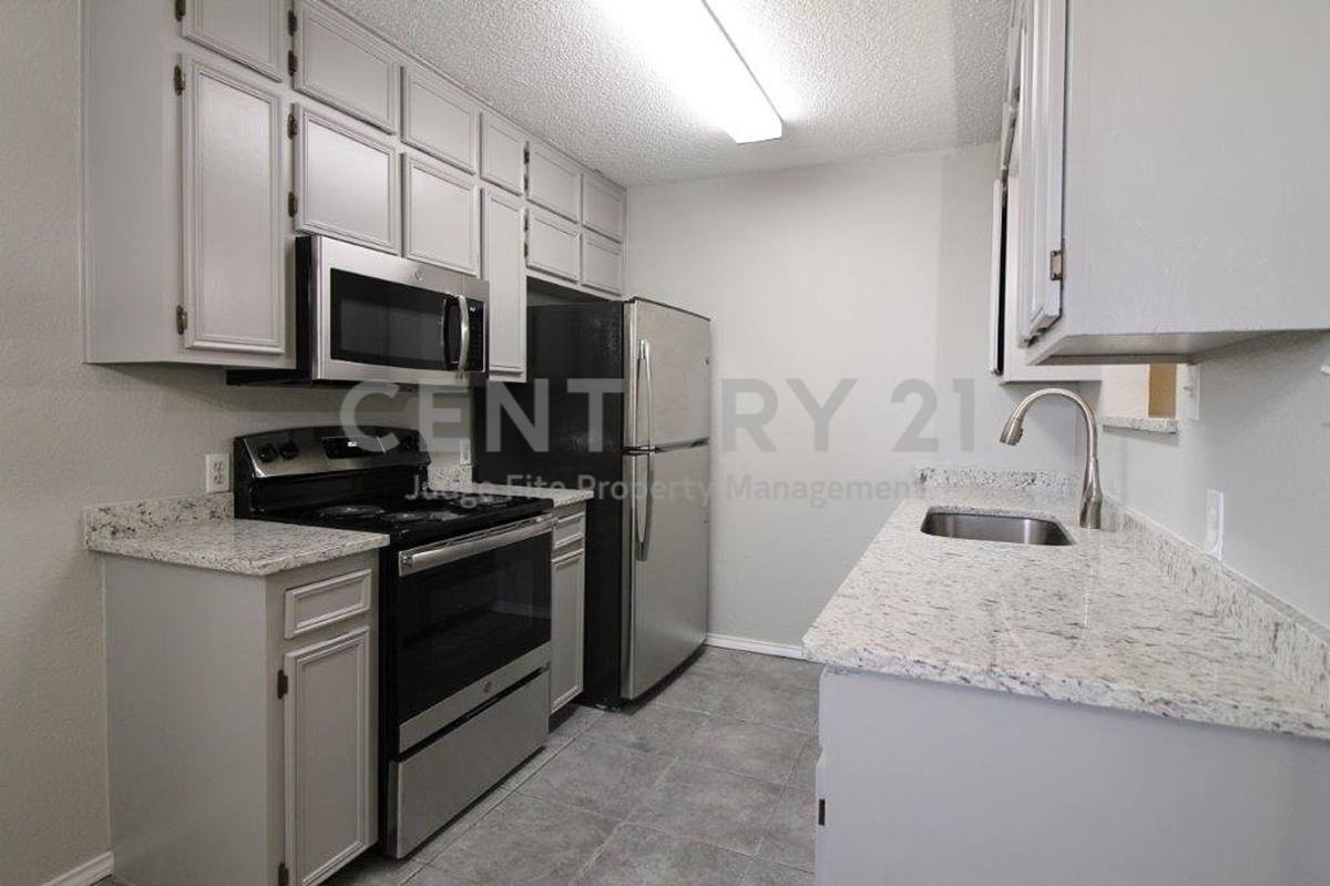 House for rent at 104 Woodie Way, Fort Worth, TX 76108