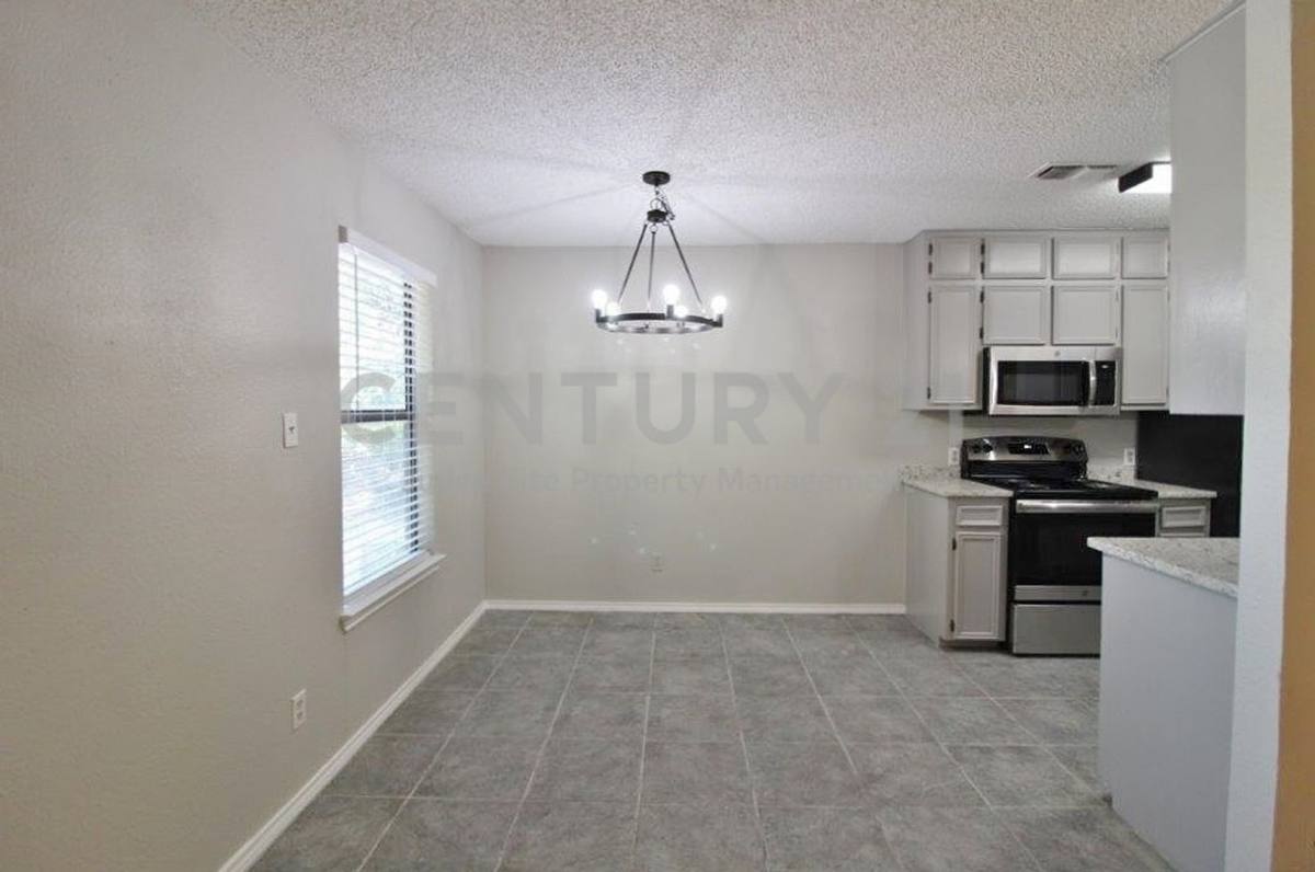 House for rent at 104 Woodie Way, Fort Worth, TX 76108