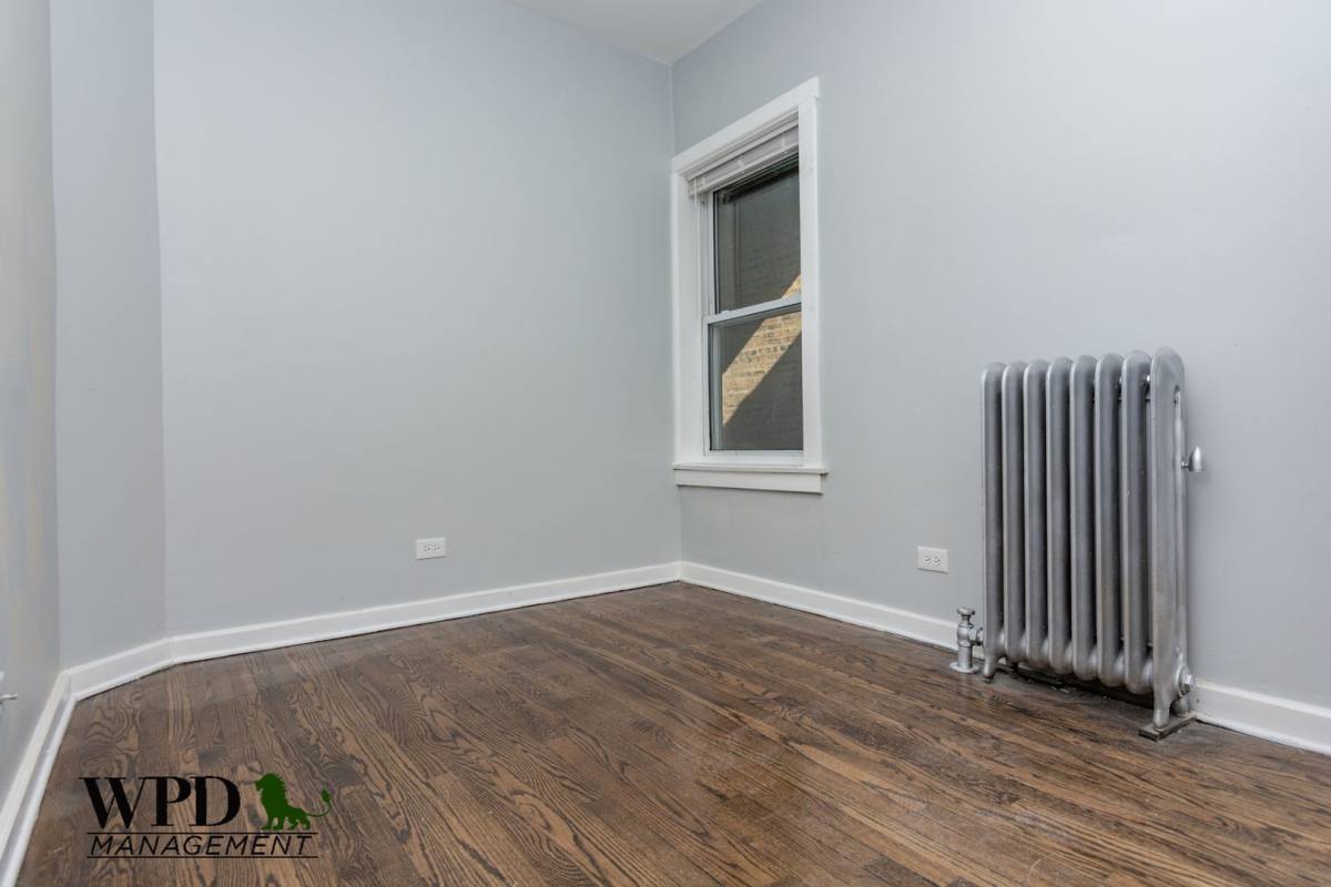 Apartment for rent at 6748 S Crandon Ave, Chicago, IL 60649