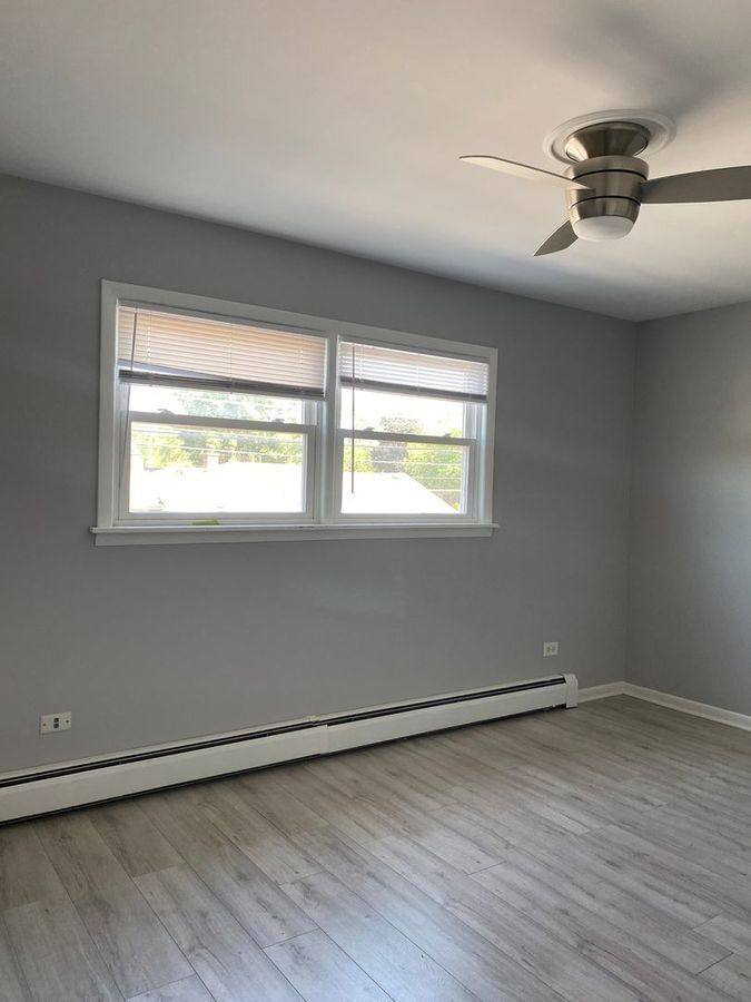 Apartment for rent at 9845 S Cicero Ave #2S, Oak Lawn, IL 60453