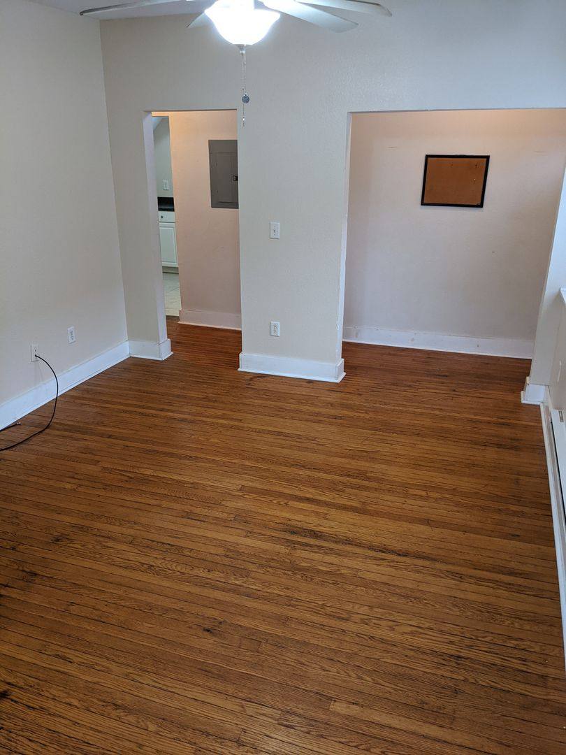 Apartment for rent at 404 W Springfield Ave, Champaign, IL 61820