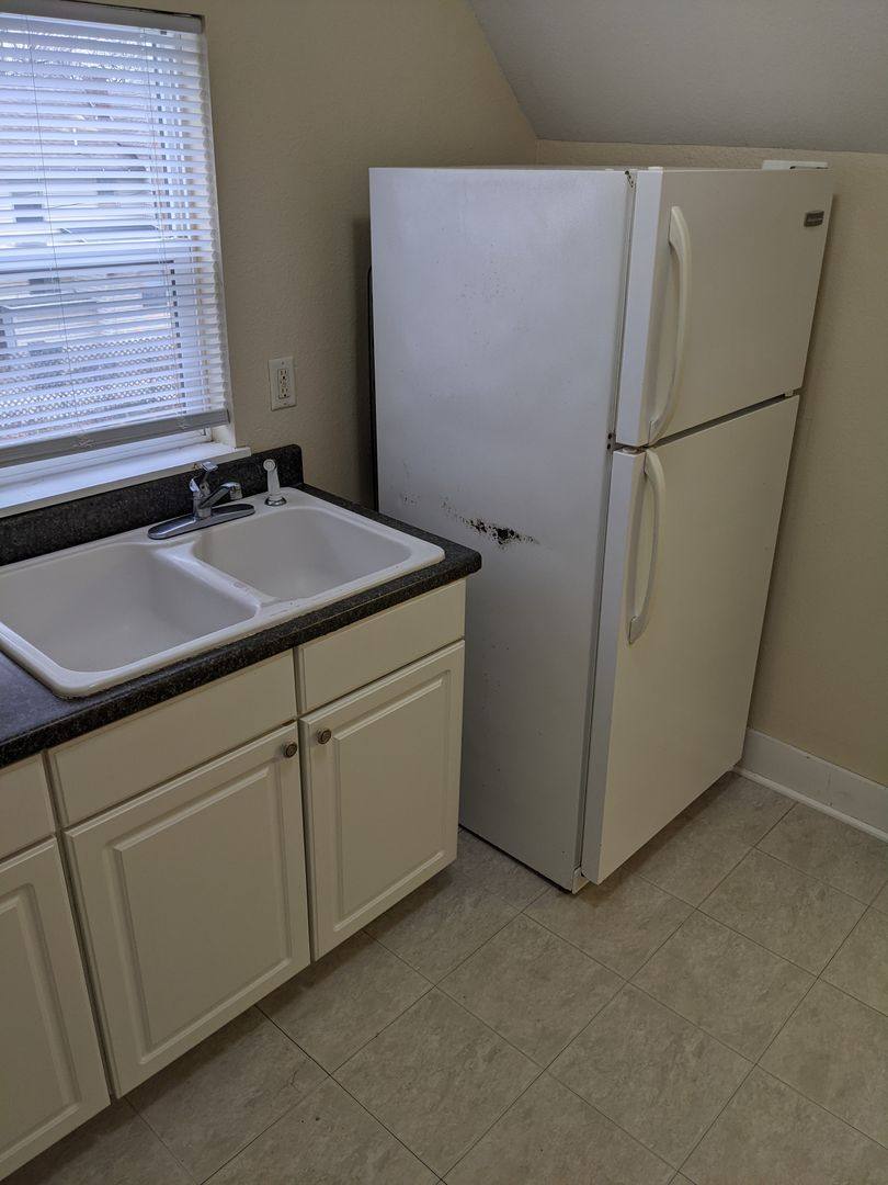 Apartment for rent at 404 W Springfield Ave, Champaign, IL 61820