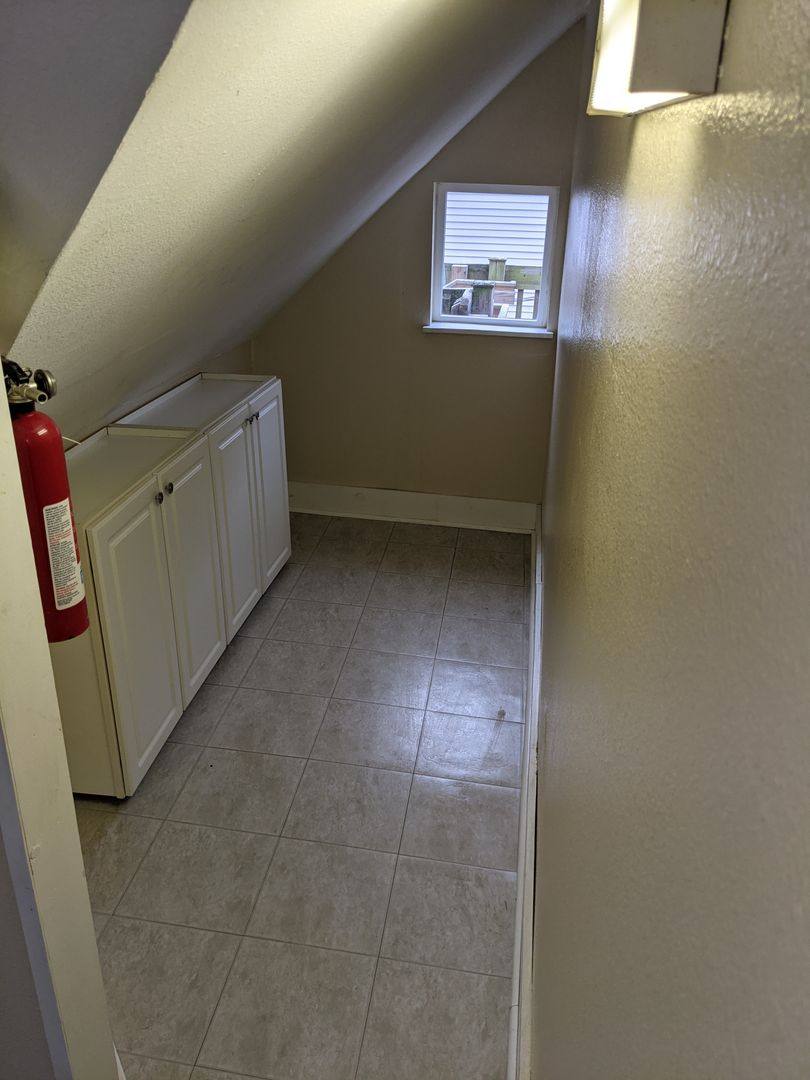 Apartment for rent at 404 W Springfield Ave, Champaign, IL 61820