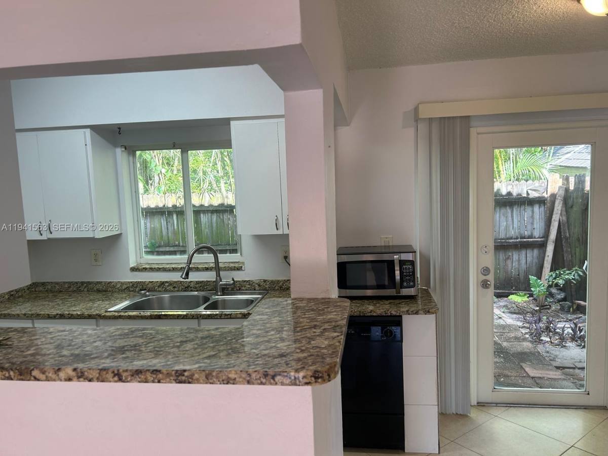 Apartment for rent at 1111 SW 4th St #1, Fort Lauderdale, FL 33312
