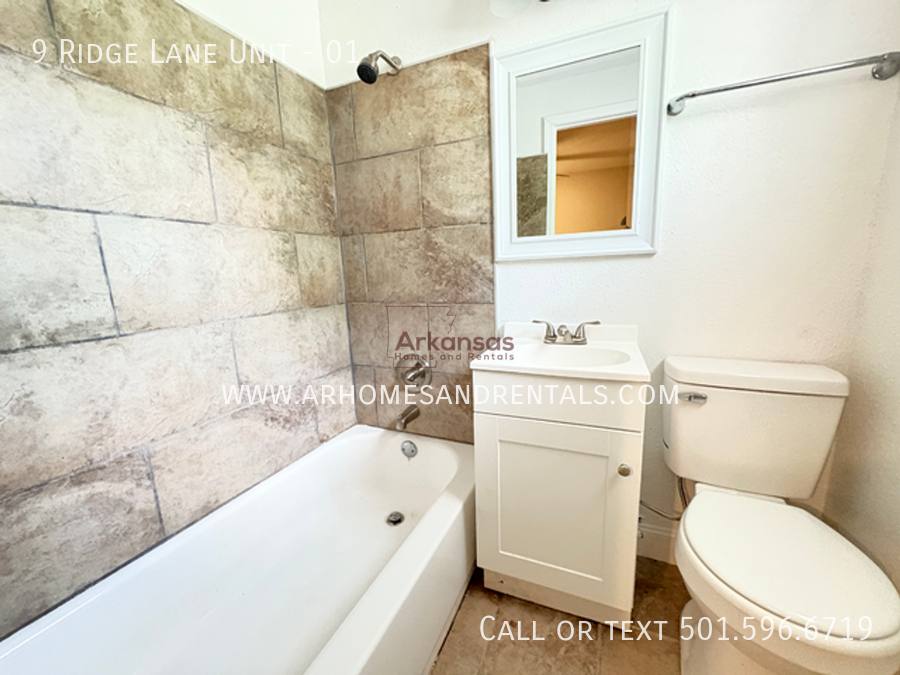 Apartment for rent at 9 Ridge Lane #1, Mayflower, AR 72106