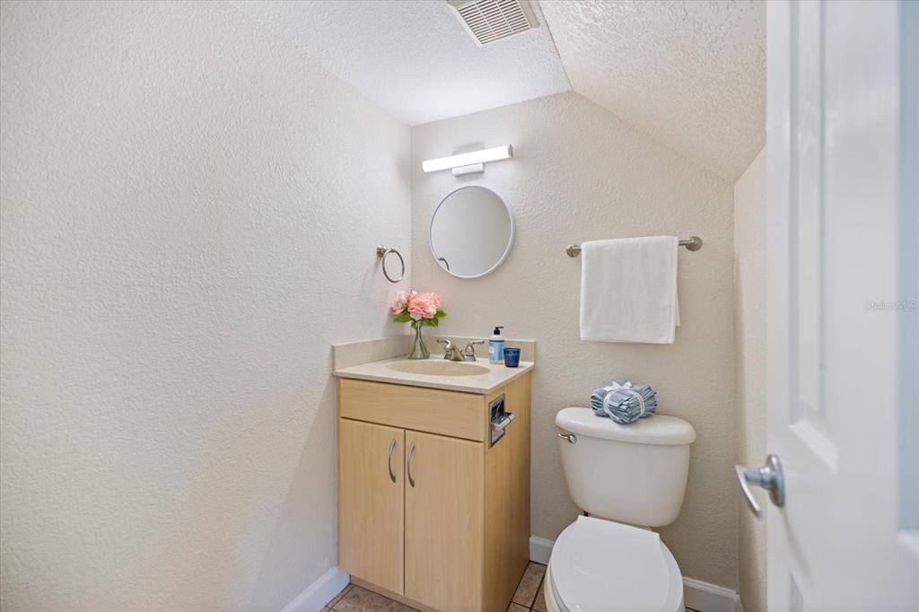 Townhouse for rent at 960 Highland St #960A6, Sarasota, FL 34234