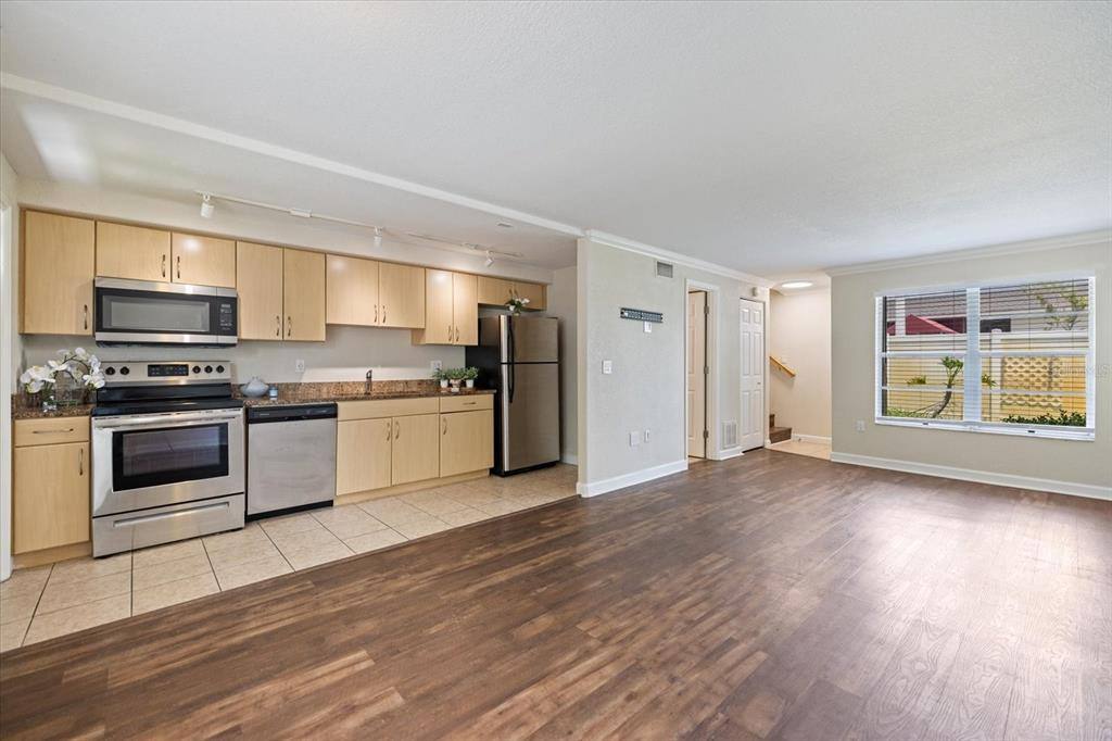 Townhouse for rent at 960 Highland St #960A6, Sarasota, FL 34234