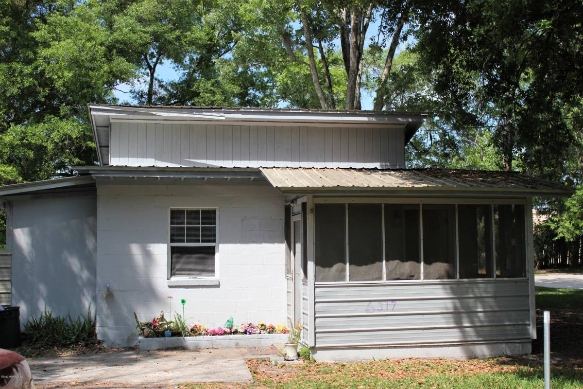 Apartment for rent at 6317 Delacy Rd, Jacksonville, FL 32244