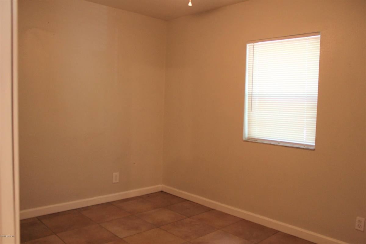 Apartment for rent at 6317 Delacy Rd, Jacksonville, FL 32244