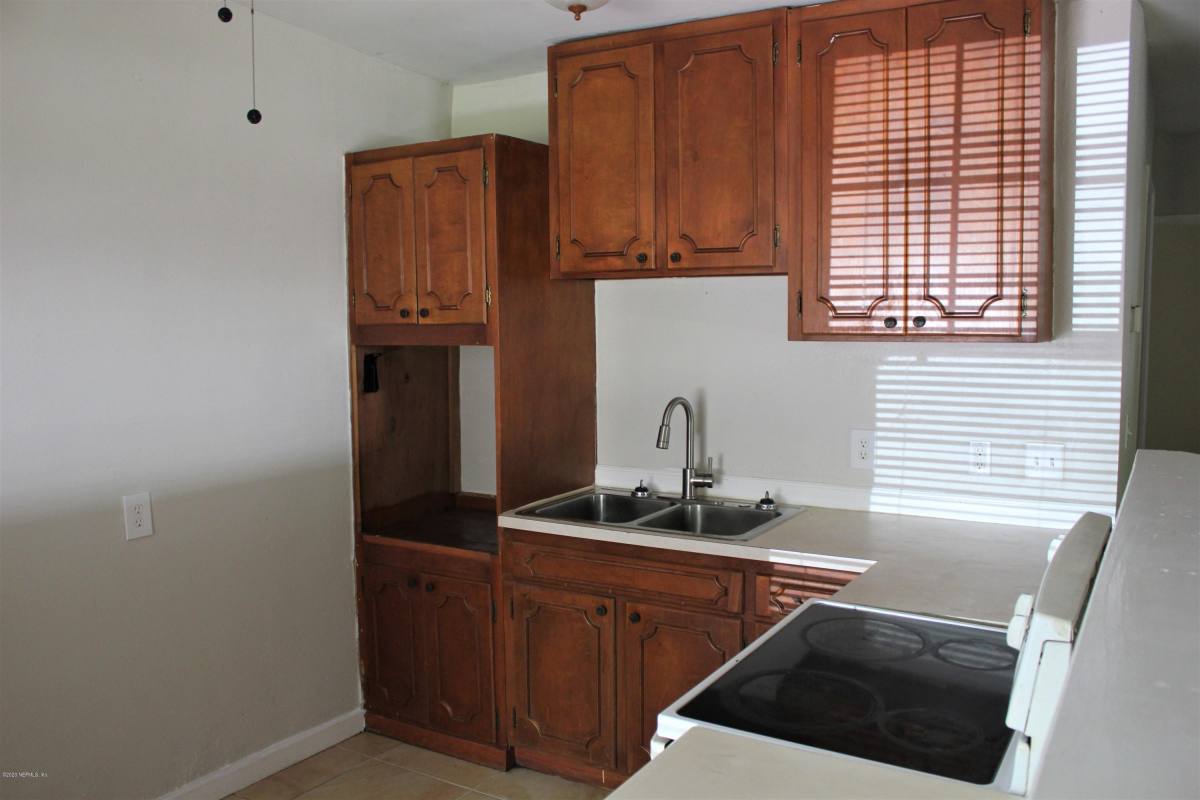 Apartment for rent at 6317 Delacy Rd, Jacksonville, FL 32244