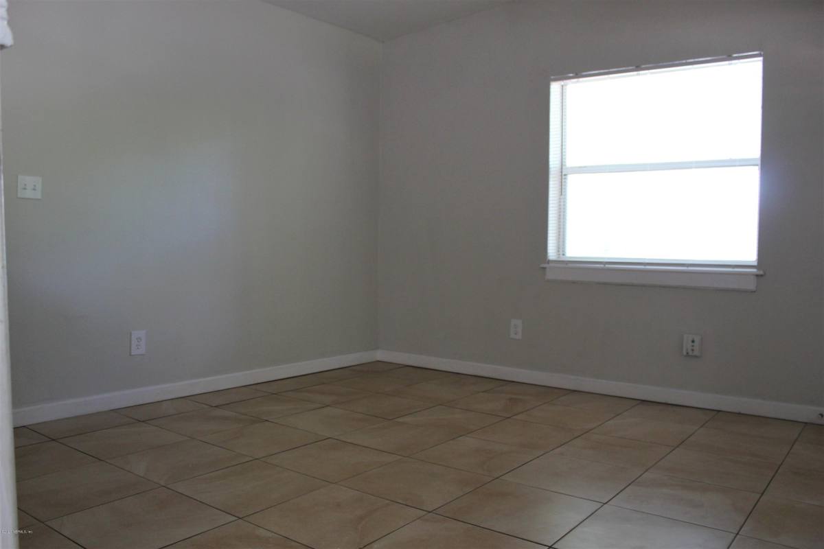 Apartment for rent at 6317 Delacy Rd, Jacksonville, FL 32244