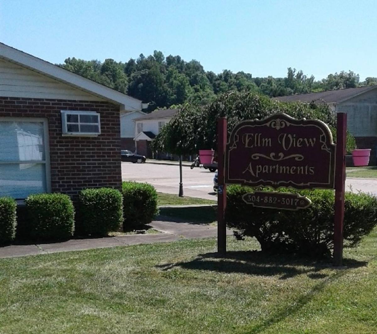 Apartment for rent at 107 Cierra Dr, Hartford, WV 25247