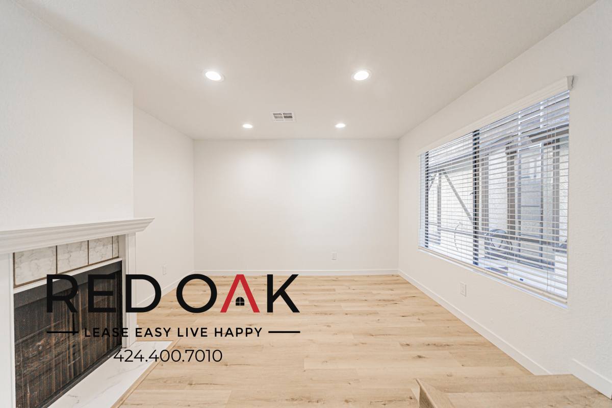 Townhouse for rent at 15050 Moorpark St #19, Sherman Oaks, CA 91403