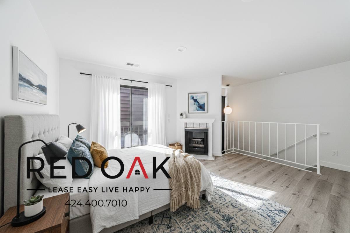 Townhouse for rent at 15050 Moorpark St #19, Sherman Oaks, CA 91403