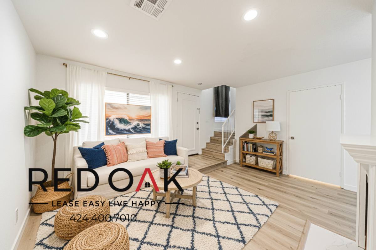 Townhouse for rent at 15050 Moorpark St #19, Sherman Oaks, CA 91403