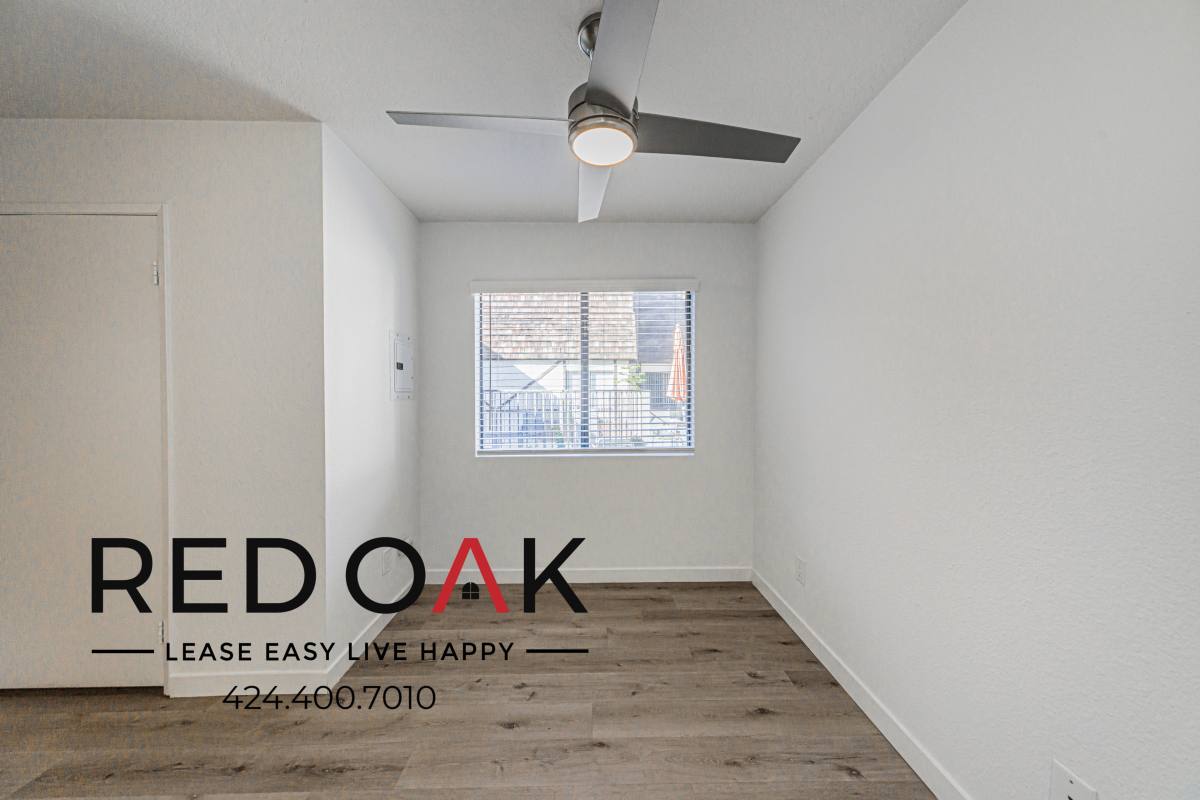 Townhouse for rent at 15050 Moorpark St #19, Sherman Oaks, CA 91403