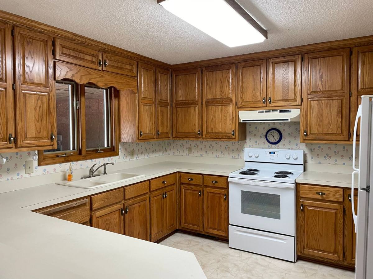 House for rent at 8966 Holdsclaw Rd, Terrell, NC 28682