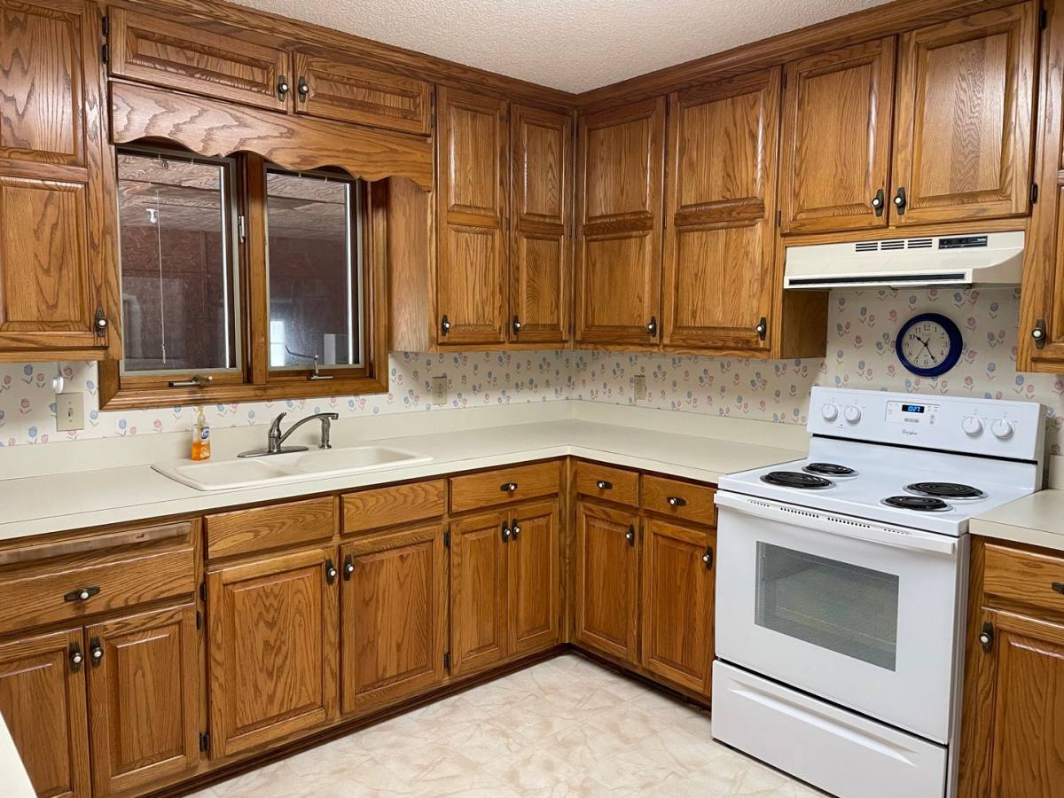 House for rent at 8966 Holdsclaw Rd, Terrell, NC 28682