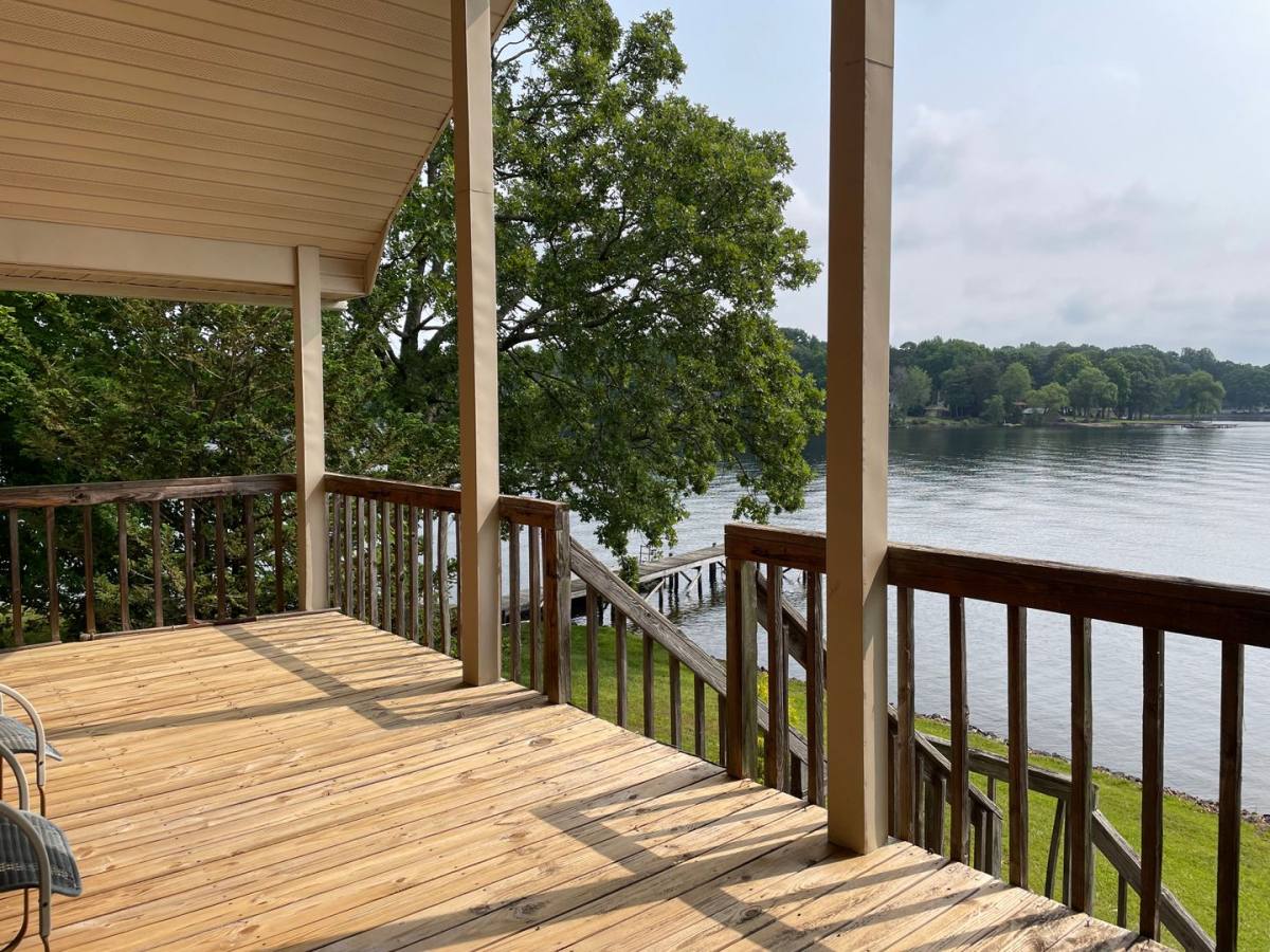 House for rent at 8966 Holdsclaw Rd, Terrell, NC 28682