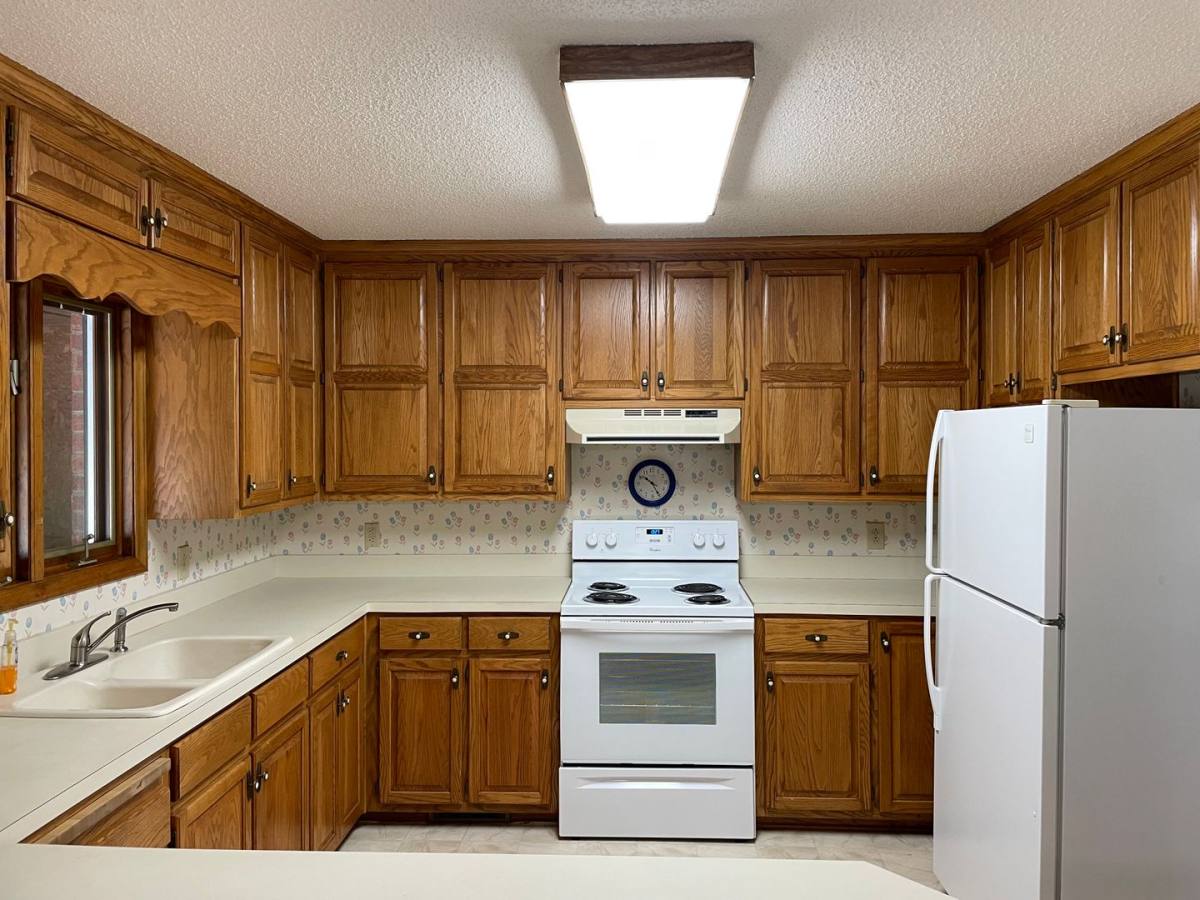 House for rent at 8966 Holdsclaw Rd, Terrell, NC 28682