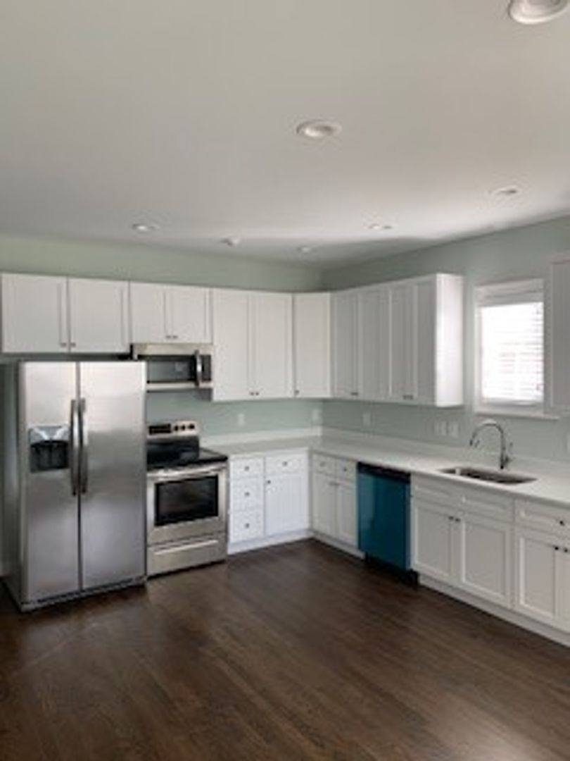 Townhouse for rent at 1608 W Cary St, Richmond, VA 23220