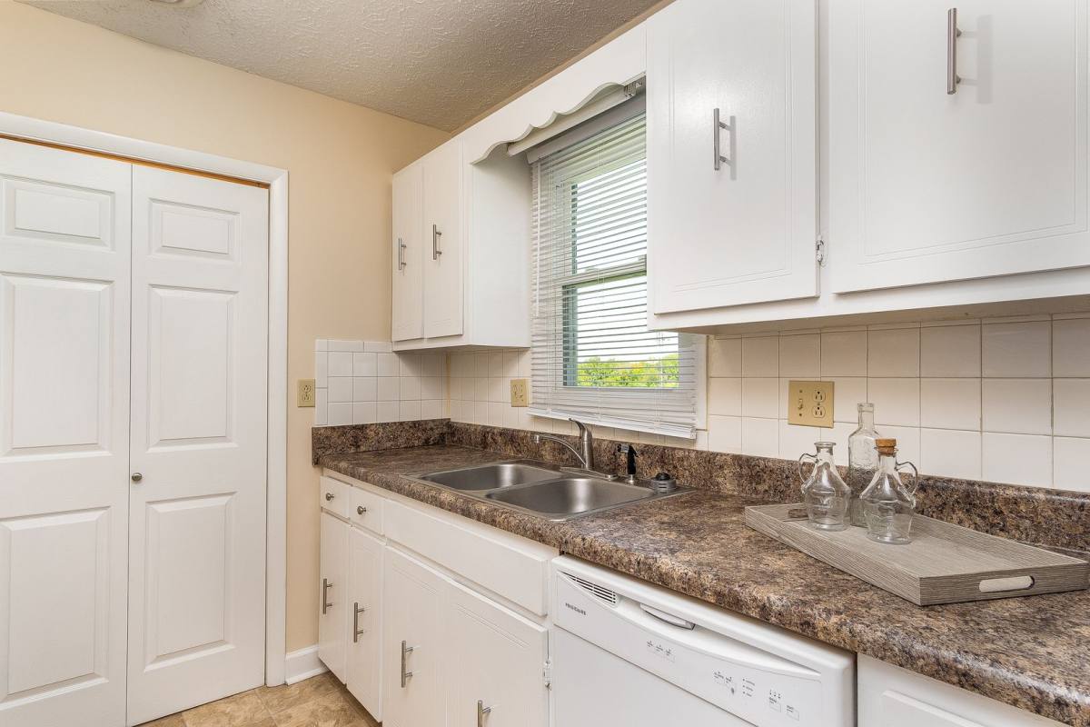 Apartment for rent at 1500 Seminole Dr, Johnson City, TN 37604