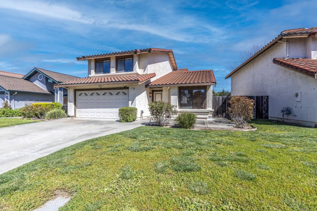 House for rent at 32725 Hilmar St, Union City, CA 94587