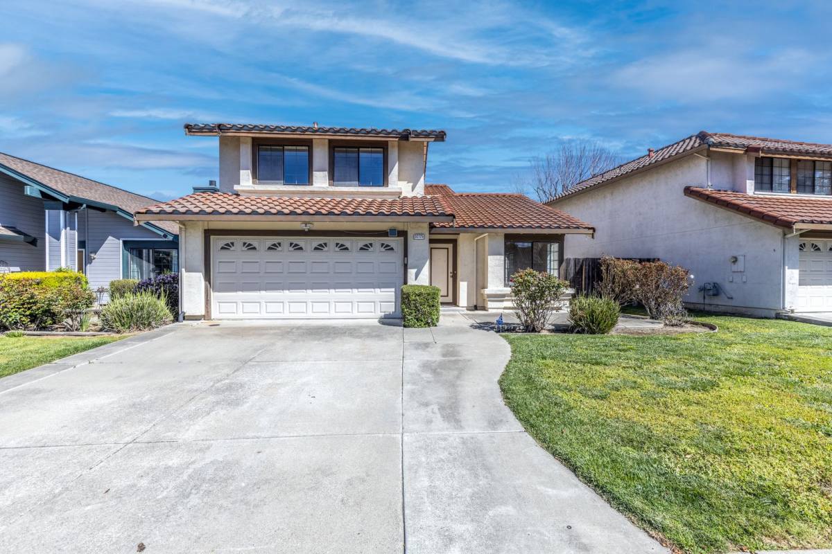 House for rent at 32725 Hilmar St, Union City, CA 94587