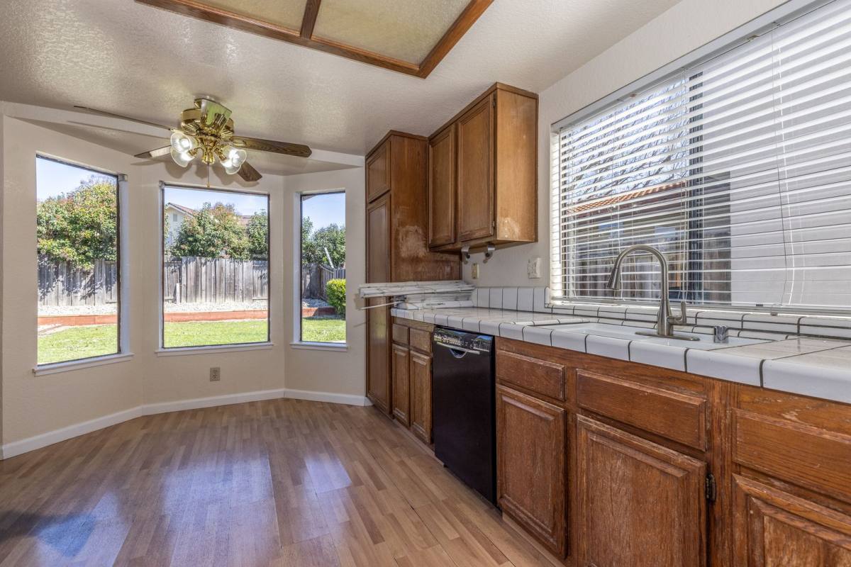 House for rent at 32725 Hilmar St, Union City, CA 94587