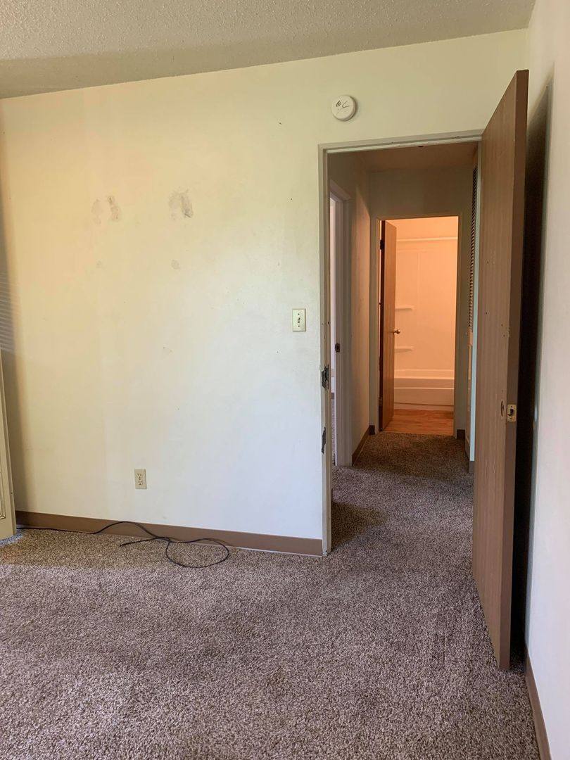 Apartment for rent at 512-514 30th Ave N, Fargo, ND 58102