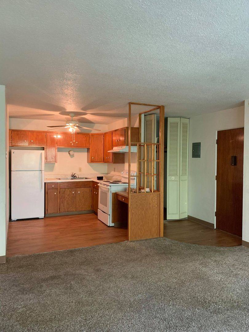 Apartment for rent at 512-514 30th Ave N, Fargo, ND 58102