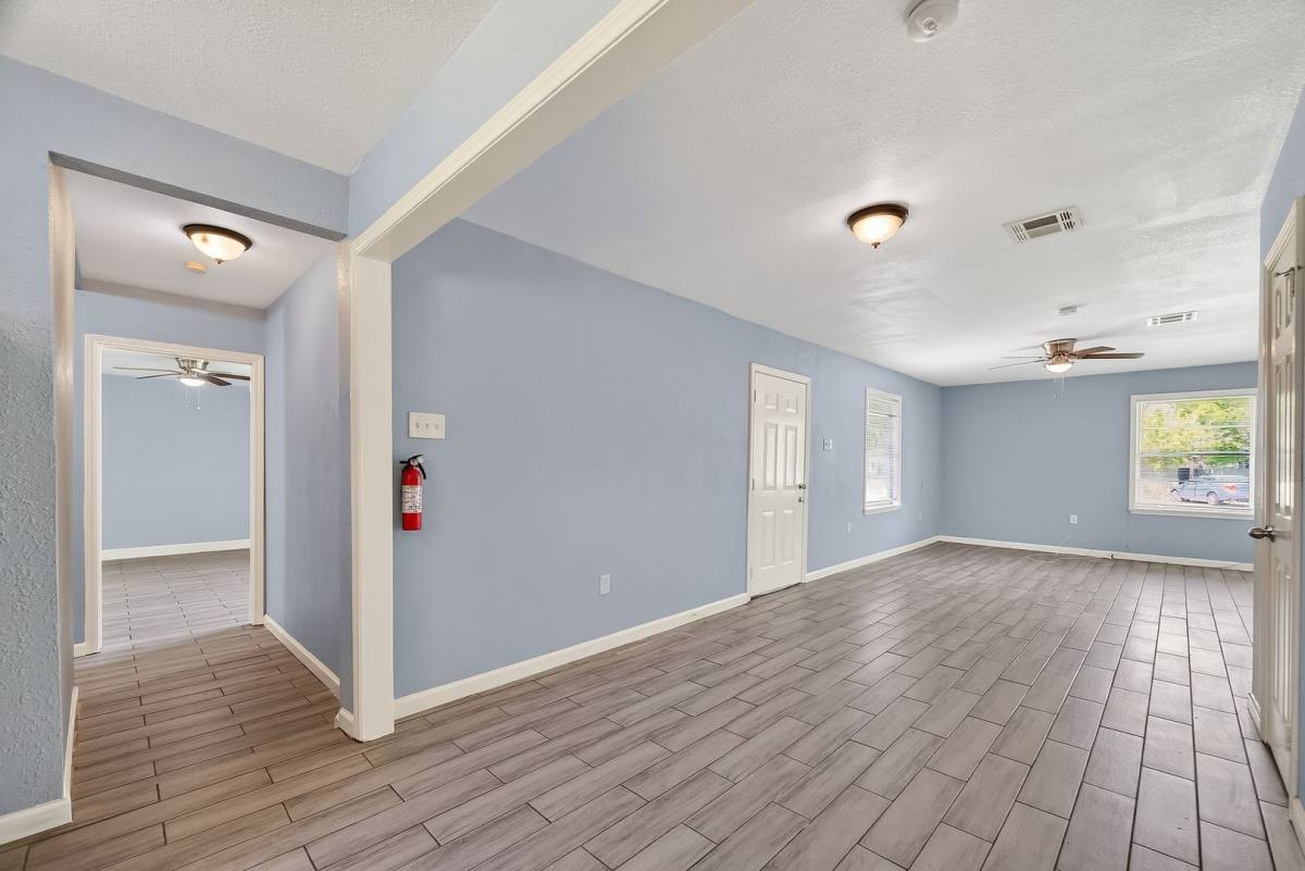 House for rent at 6022 Lyndhurst St, Houston, TX 77033