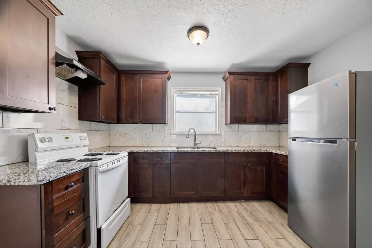 House for rent at 6022 Lyndhurst St, Houston, TX 77033