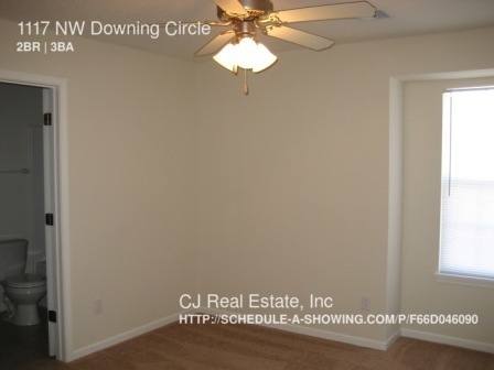 Townhouse for rent at 1117 NW Downing Circle, Blue Springs, MO 64015