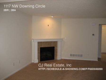 Townhouse for rent at 1117 NW Downing Circle, Blue Springs, MO 64015