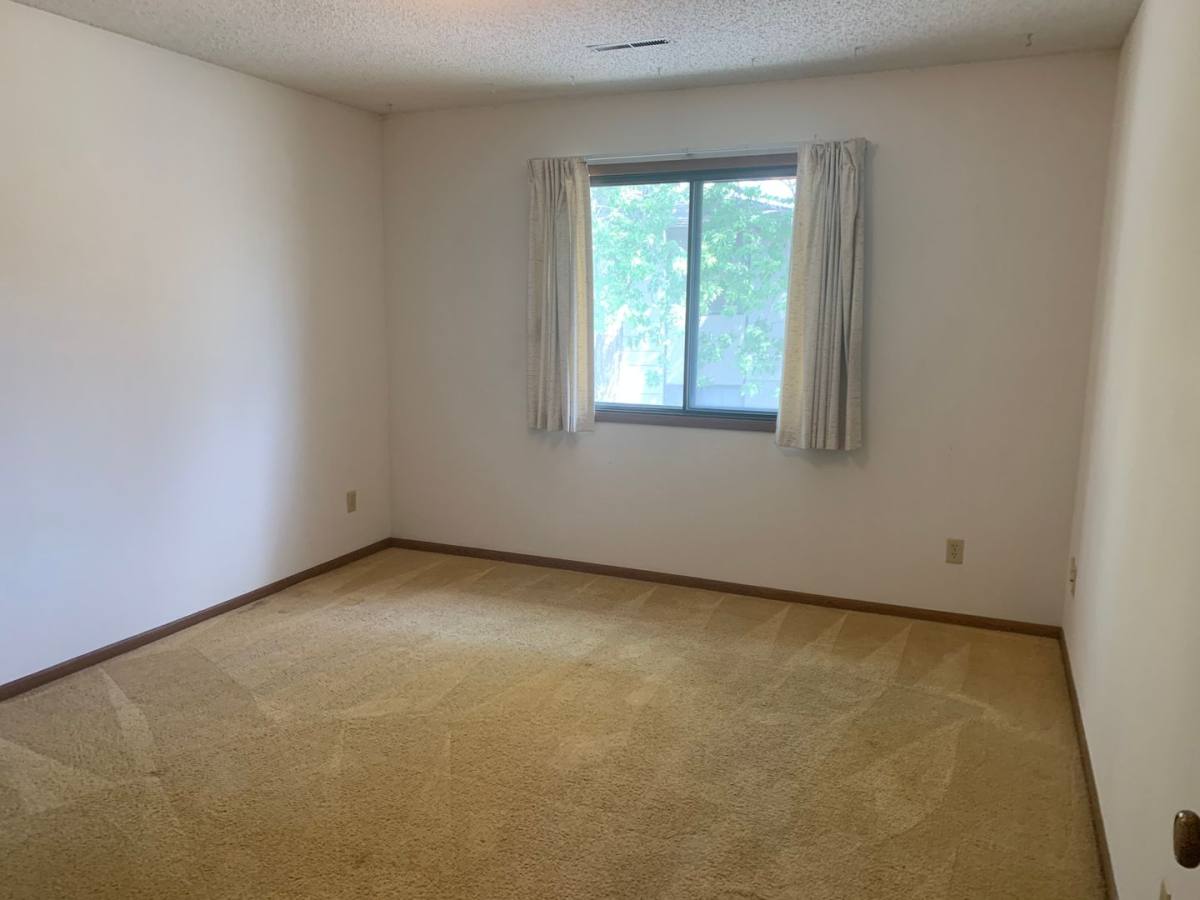Apartment for rent at 939 Boston Way, Coralville, IA 52241