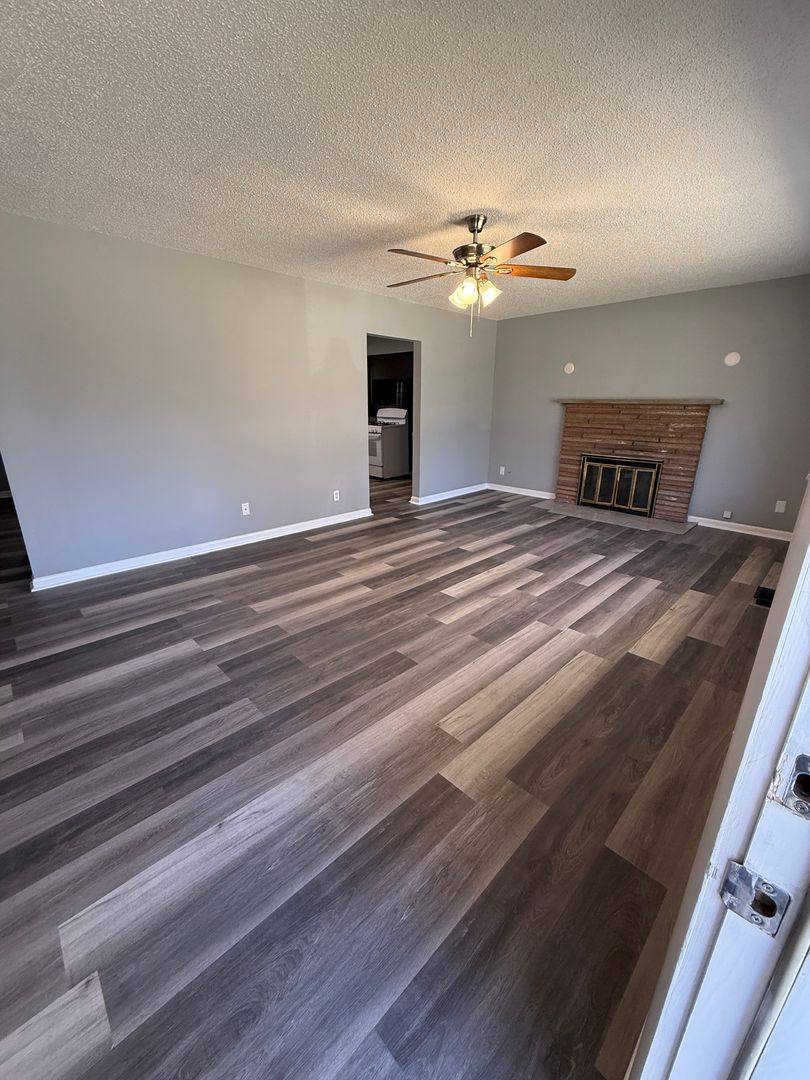 House for rent at 1453 S Fort Ave, Springfield, MO 65807