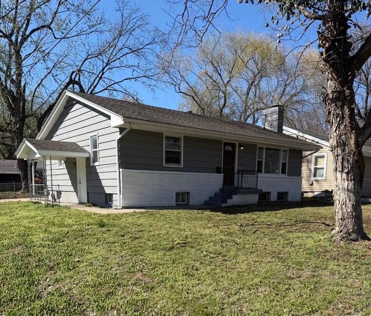 House for rent at 1453 S Fort Ave, Springfield, MO 65807
