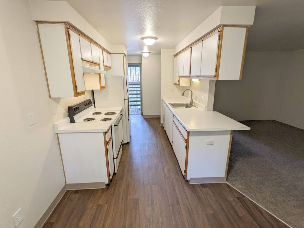 Apartment for rent at 4004 SW Beaverton Hillsdale Highway, Portland, OR 97221