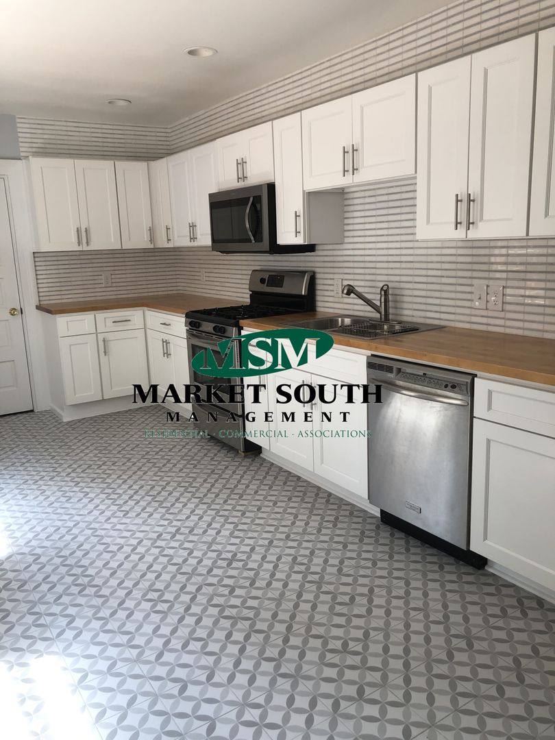 House for rent at 121 W Duffy St, Savannah, GA 31401