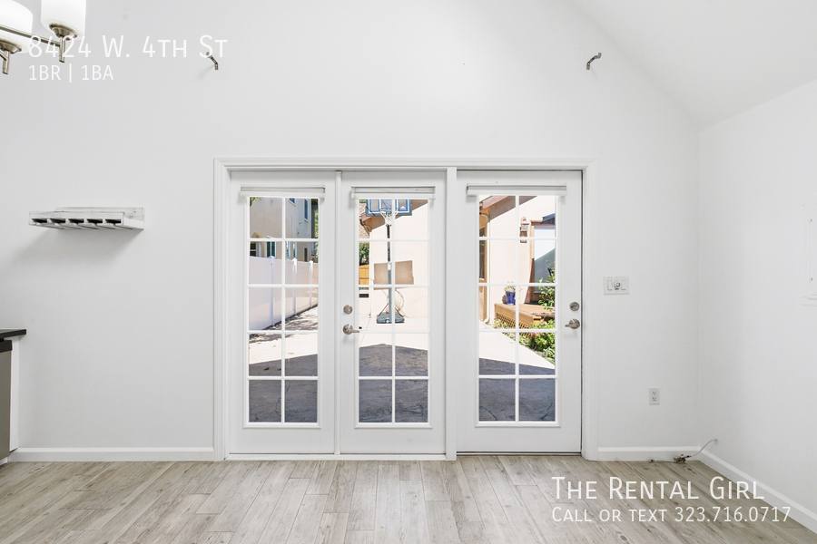 Apartment for rent at 8424 4th St, Los Angeles, CA 90048