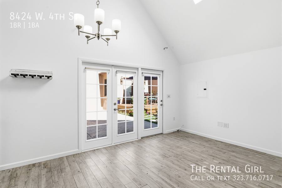 Apartment for rent at 8424 4th St, Los Angeles, CA 90048