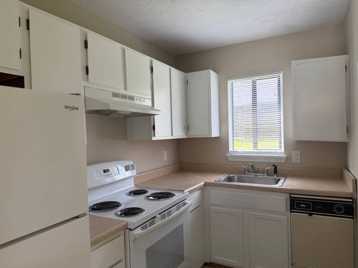 Townhouse for rent at 42 Countryplace Lane, Lynchburg, VA 24501