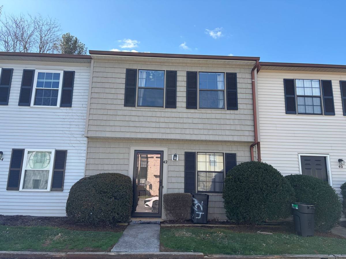 Townhouse for rent at 42 Countryplace Lane, Lynchburg, VA 24501