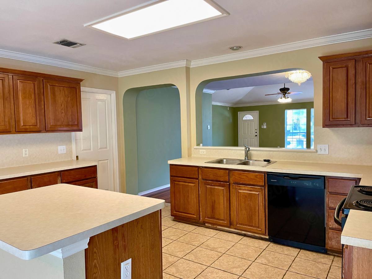 House for rent at 12219 Stable Rd Dr, San Antonio, TX 78249