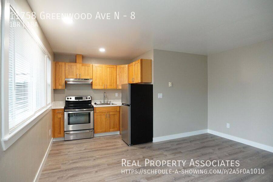 Apartment for rent at 11758 Greenwood Ave N #8, Seattle, WA 98133