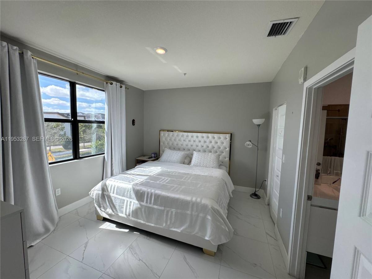 Apartment for rent at 7809 NW 104th Ave #28, Miami, FL 33178