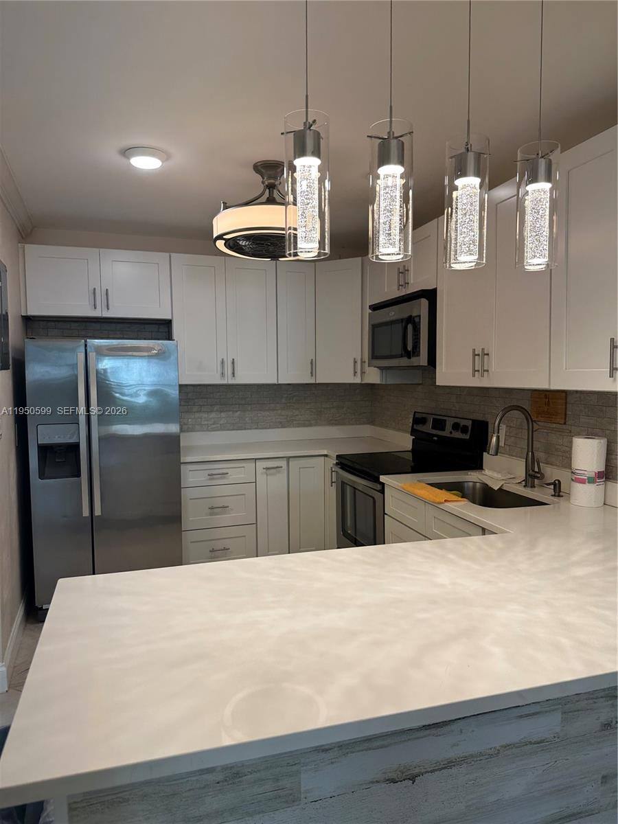 Apartment for rent at 2731 NE 14th St #205, Pompano Beach, FL 33062